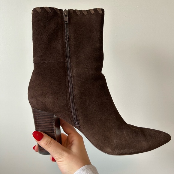 Something Navy Genuine Suede Chocolate Brown Boot Size 9 - Picture 4 of 6